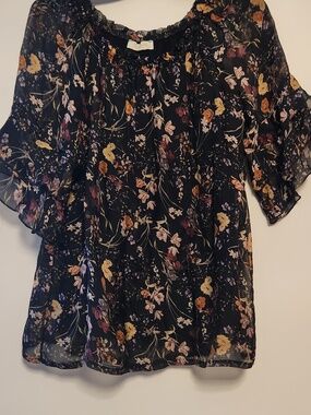 Bellambia Italy Black Floral Silk Viscose Tiered Short Sleeves Top Size M